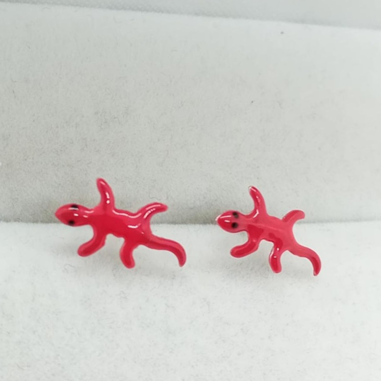 3d3e671f-6b45-4b4a-82ed-f3bb40003c65 1